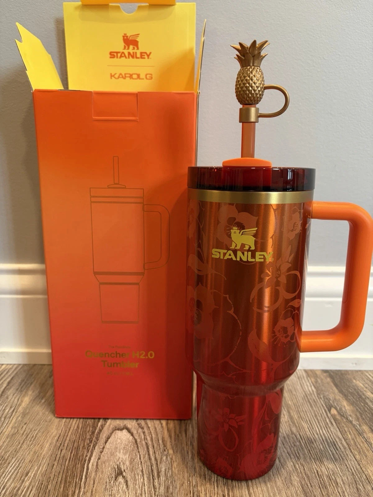 Stanley x KAROL G 40oz Quencher H2.0 FlowState Tumbler – KAROL G FLOR Limited Edition